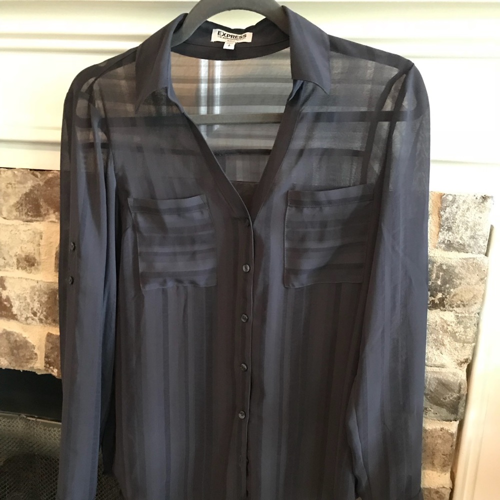 Express shear Grey blouse